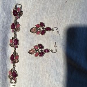 Kendra Scott bracelet and earring set